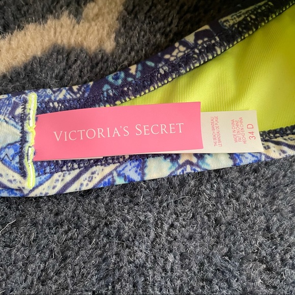 Victoria’s Secret Swimsuit Top - Picture 3 of 3